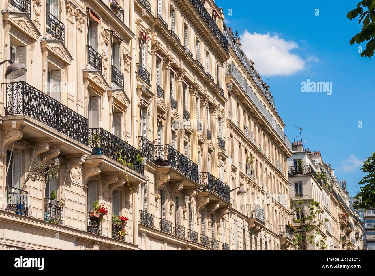 Frankreich, Paris, 17. Arrondissement, Batignolles, Aufbau, Cardinet Straße Stockfoto