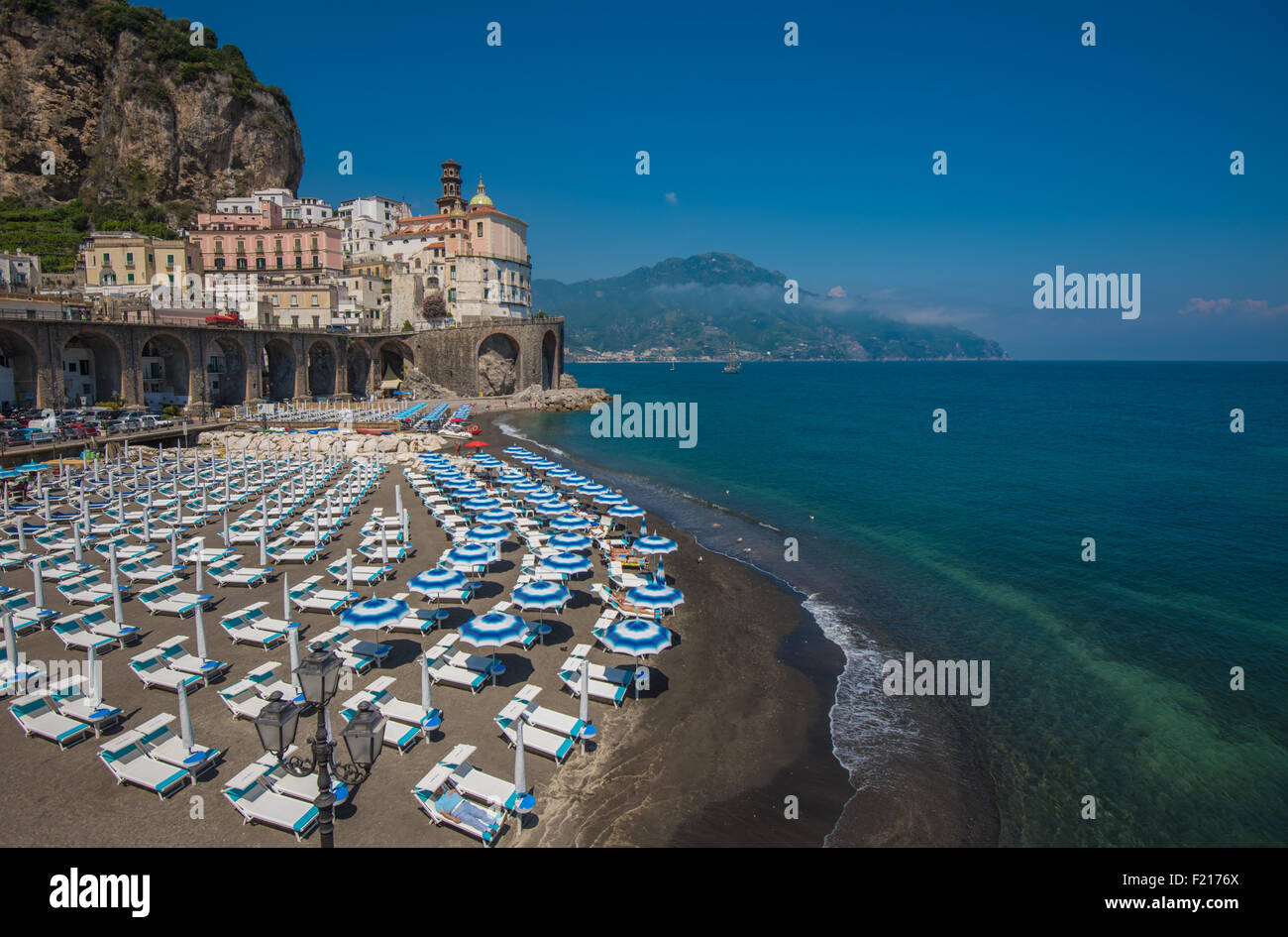 Panoramablick von Atrani, Amalfi Küste, Italien Stockfoto Panoramablick von Atrani, Amalfi Küste, Italien Stockfoto