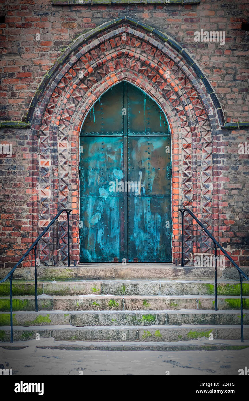 Eine Seite Eingangsportal Sankta Maria-Kirche in der schwedischen Stadt Helsingborg. Stockfoto