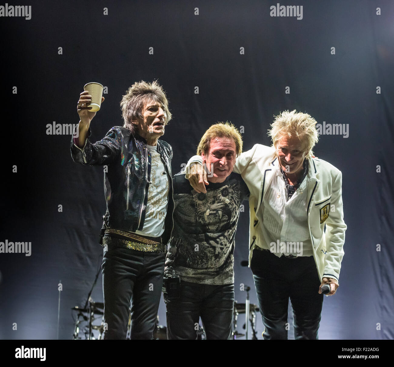 Ronnie Wood, Kenney Jones und Rod Stewart. Die Gesichter wieder vereint, Konzert live auf der Bühne im September 2015 Stockfoto