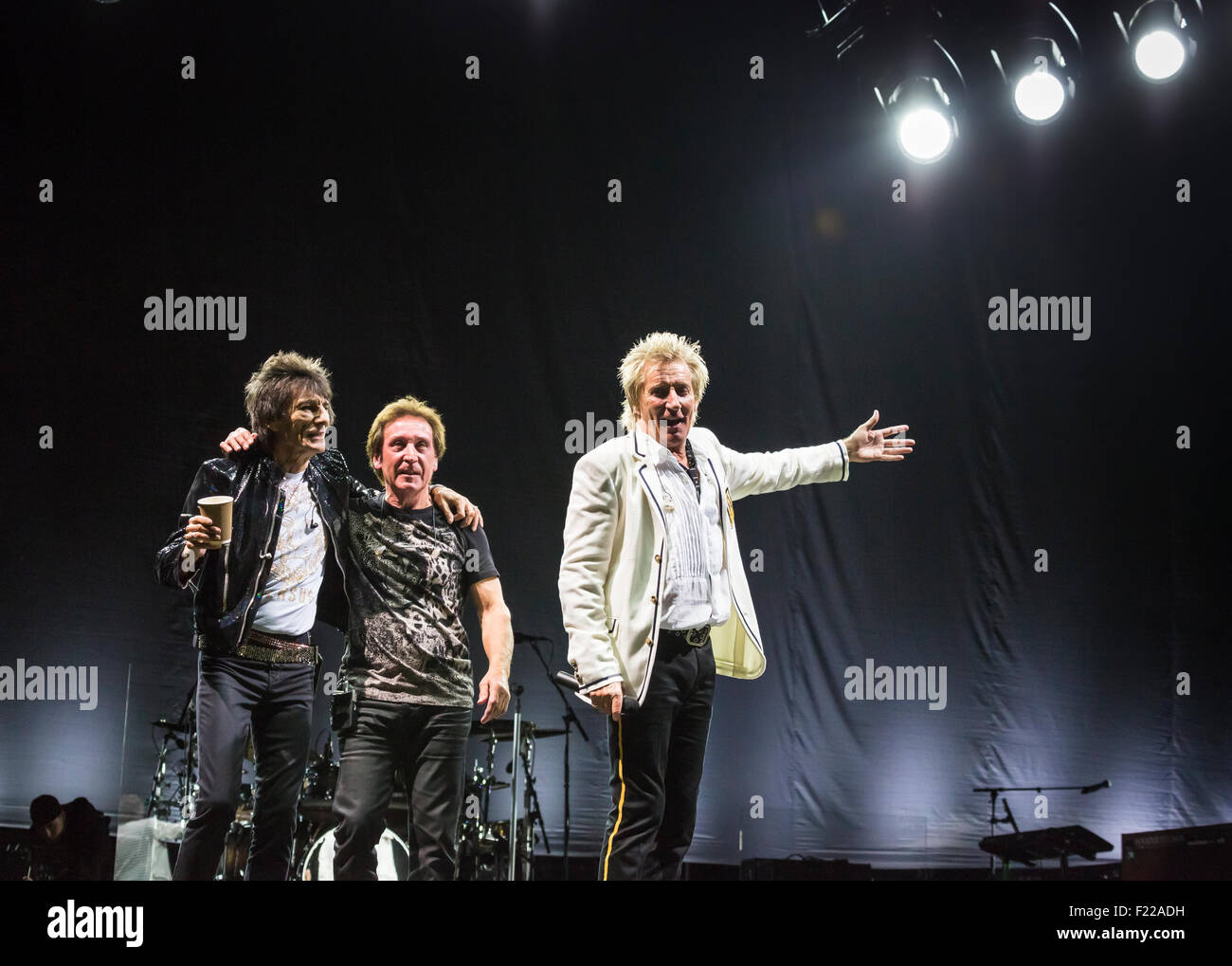 Ronnie Wood, Kenney Jones und Rod Stewart. Die Gesichter wieder vereint, Konzert live auf der Bühne im September 2015 Stockfoto