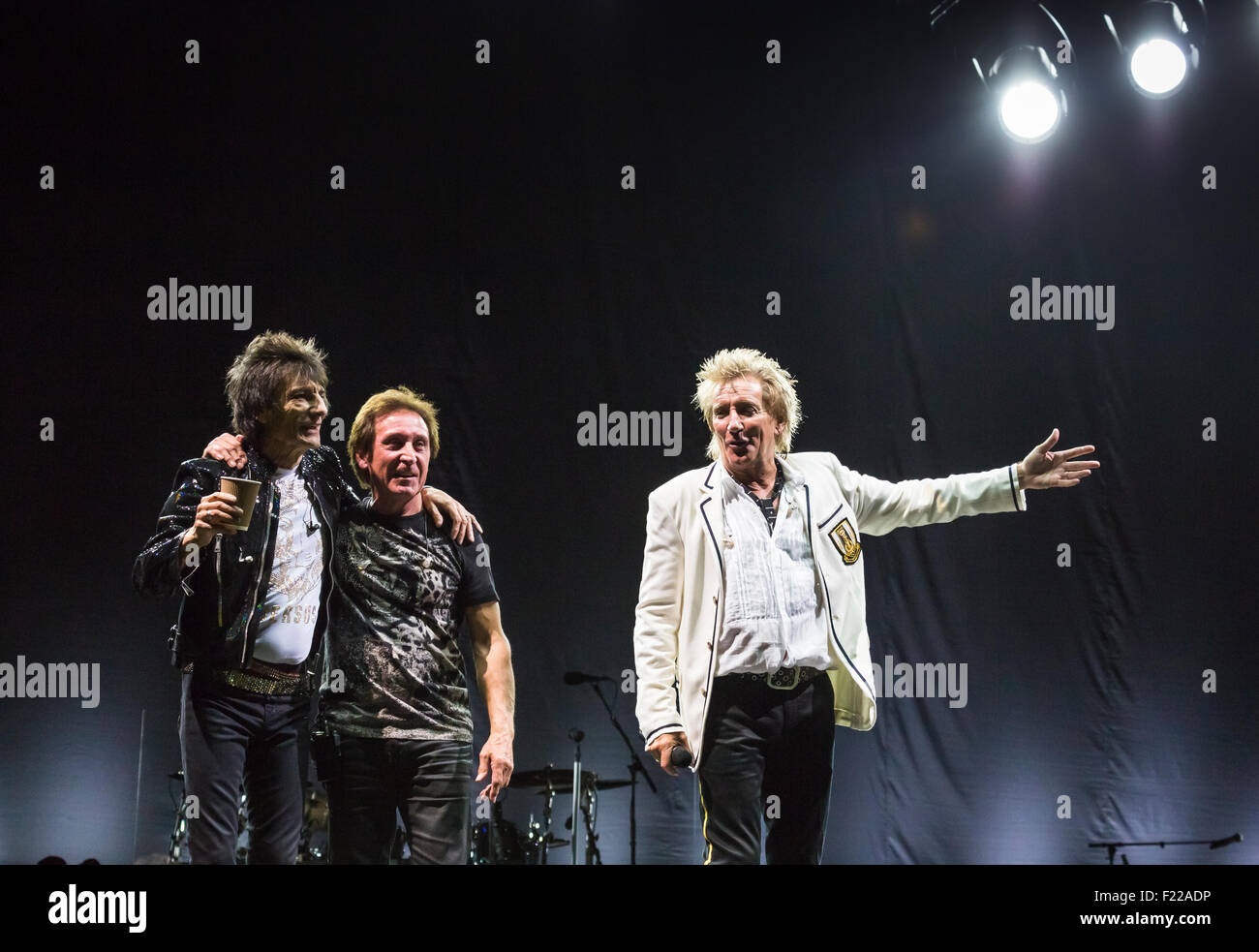 Ronnie Wood, Kenney Jones und Rod Stewart. Die Gesichter wieder vereint, Konzert live auf der Bühne im September 2015 Stockfoto