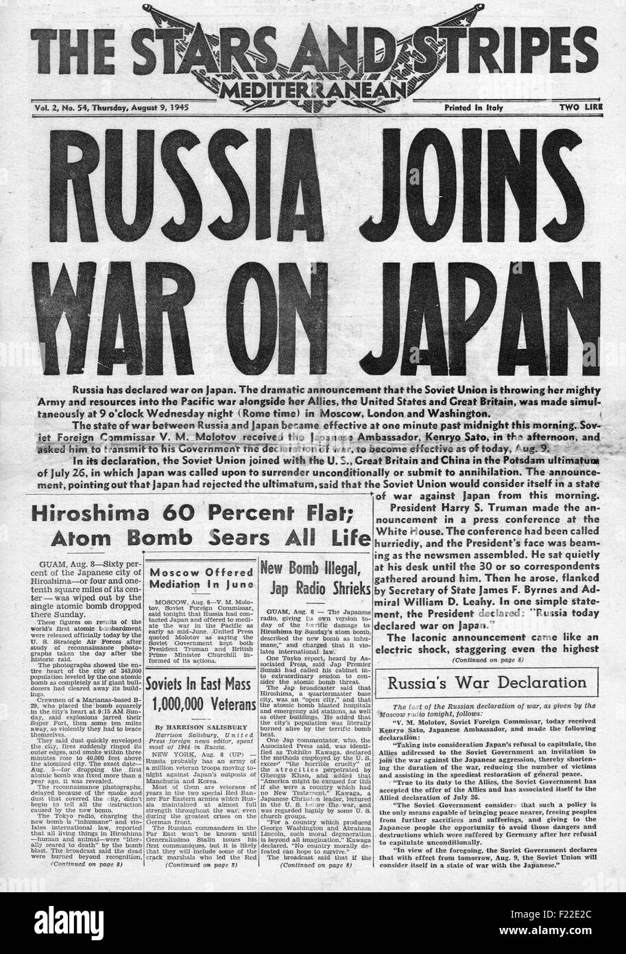 1945 Stars And Stripes (US militärische Zeitung) Titelseite Berichterstattung Russland erklärt Krieg auf Japan Stockfoto