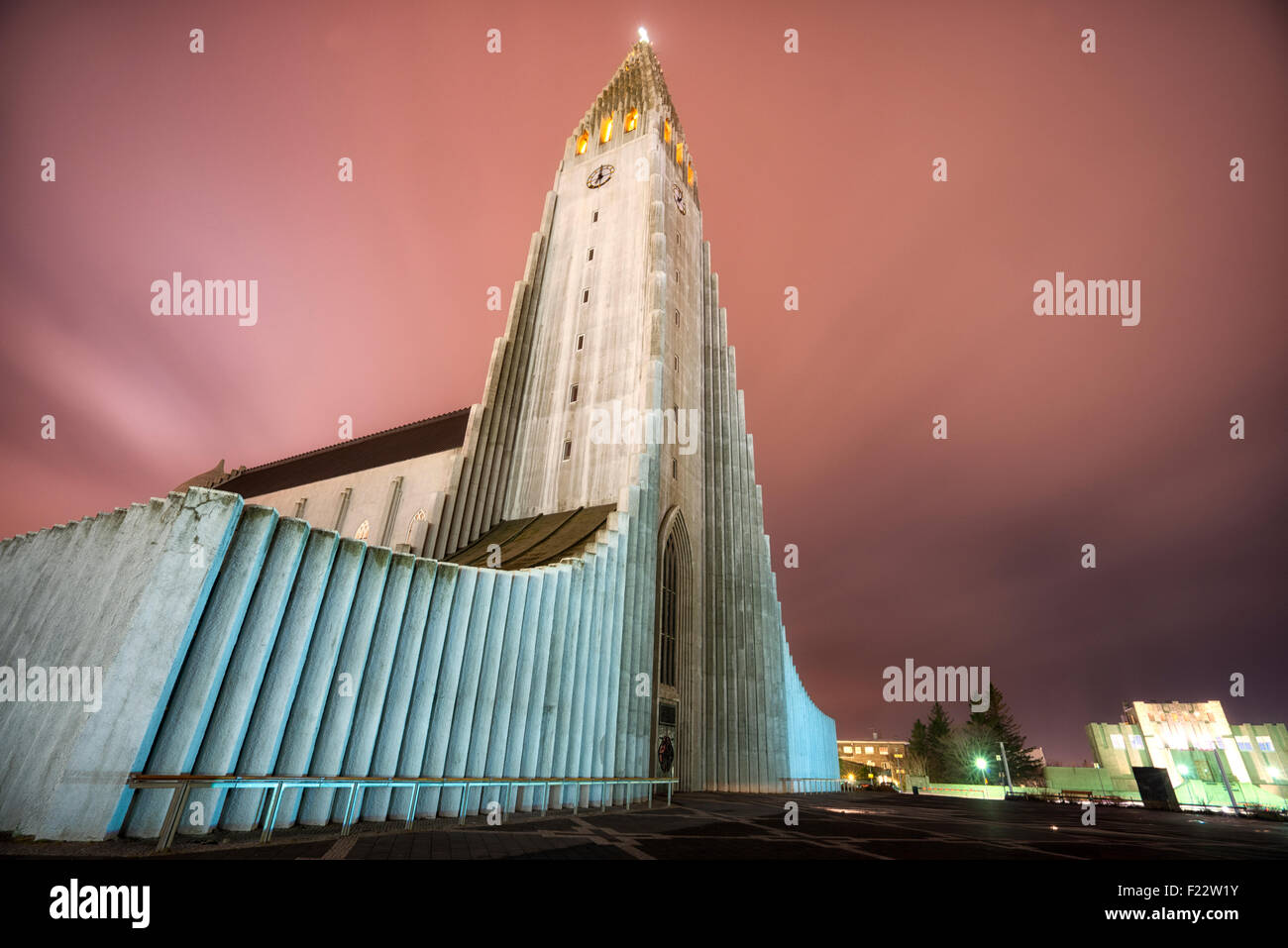 Hallgrimskirkja Kirche-Winter lights Festival, Reykjavik, Island Stockfoto