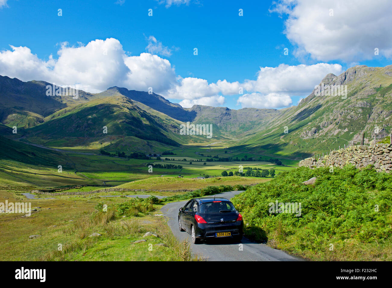 Der Weg zum Great Langdale, Nationalpark Lake District, Cumbria, England UK Stockfoto