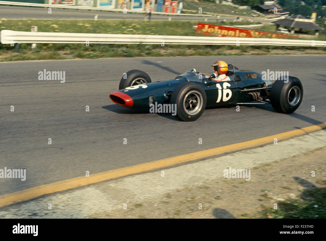Mike Spence in einem Lotus BRM an La Source Haarnadel, Belgien GP 12. Juni 1966 Stockfoto