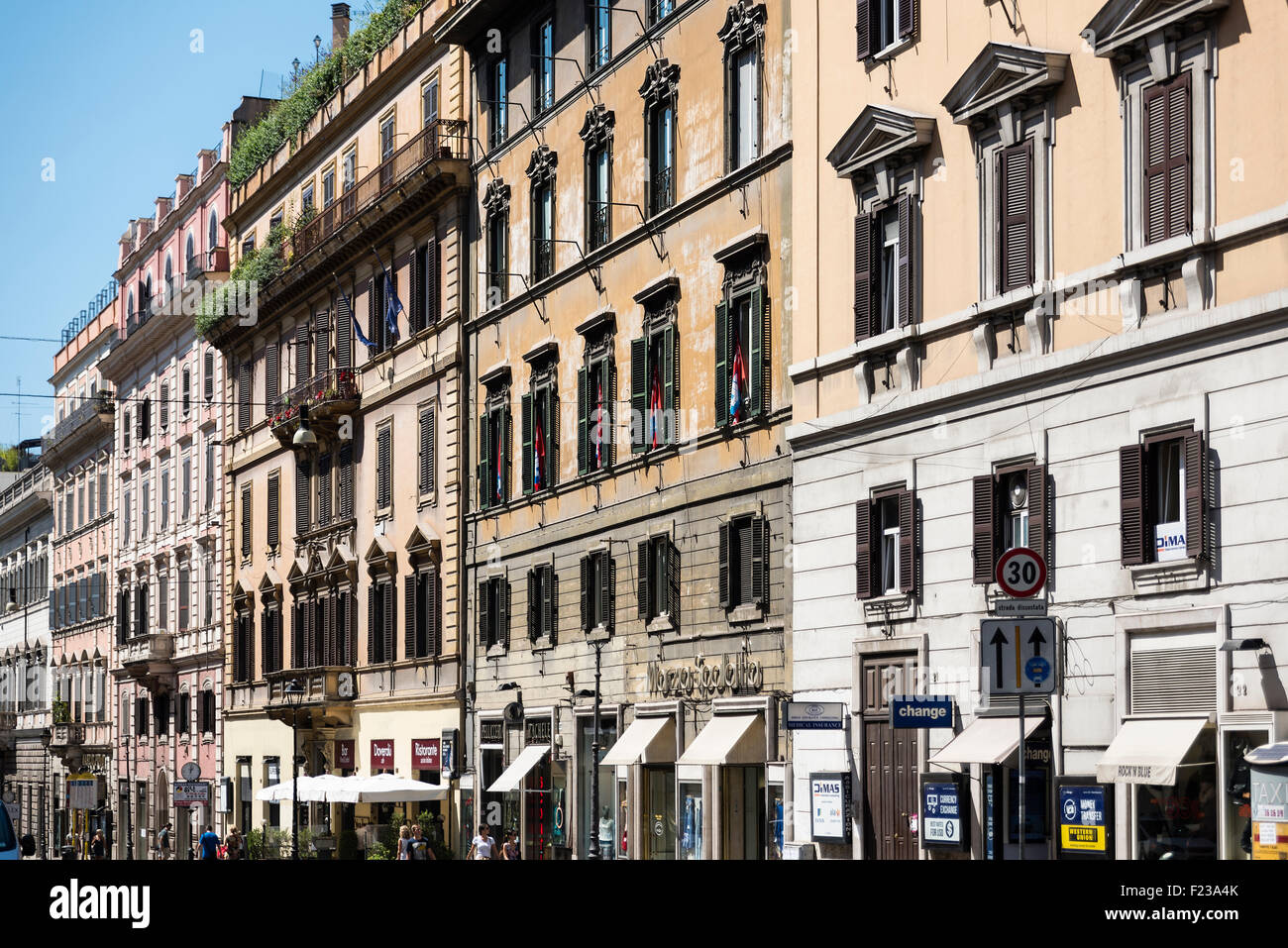 Speichert entlang der Via Nazionale, Rom, Italien, Europa Stockfoto