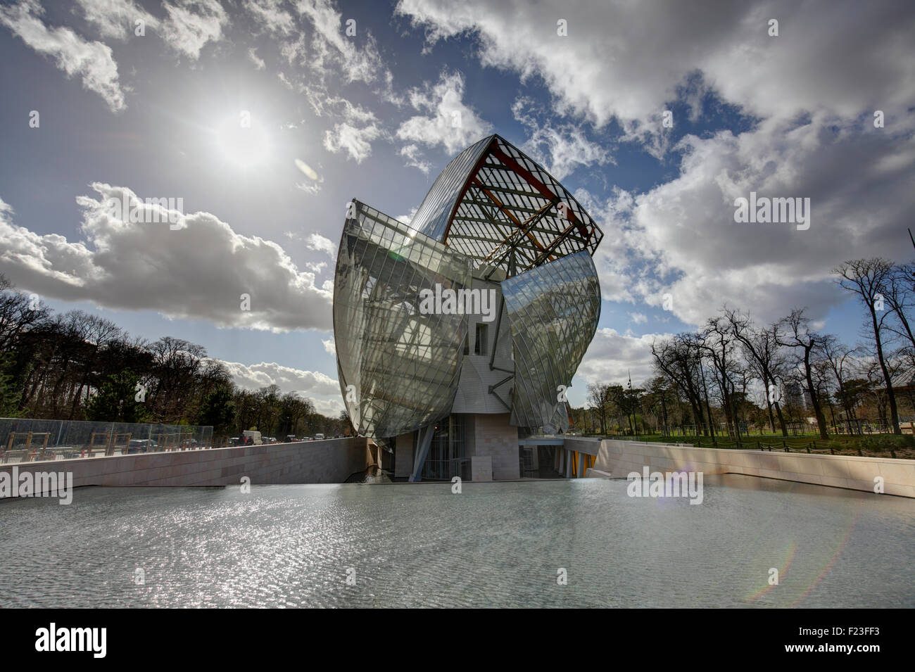 Die moderne Architektur des Louis Vuitton Foundation von Frank Gehry, Paris, Frankreich Stockfoto