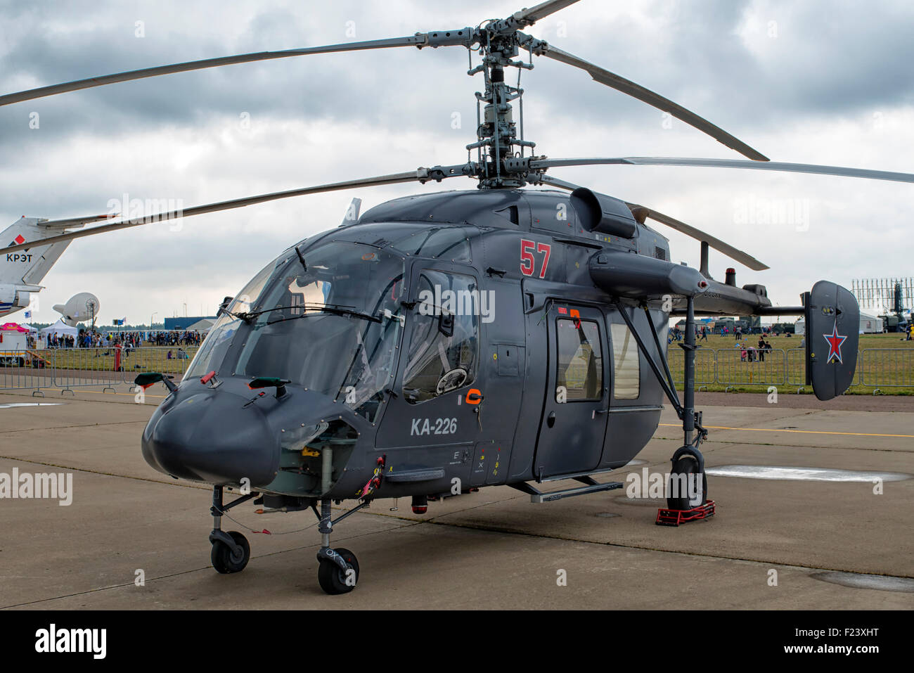 KA-226 Multi-Mission Hubschrauber bei Flugschau MAKS 2015 in Moskau, Russland Stockfoto