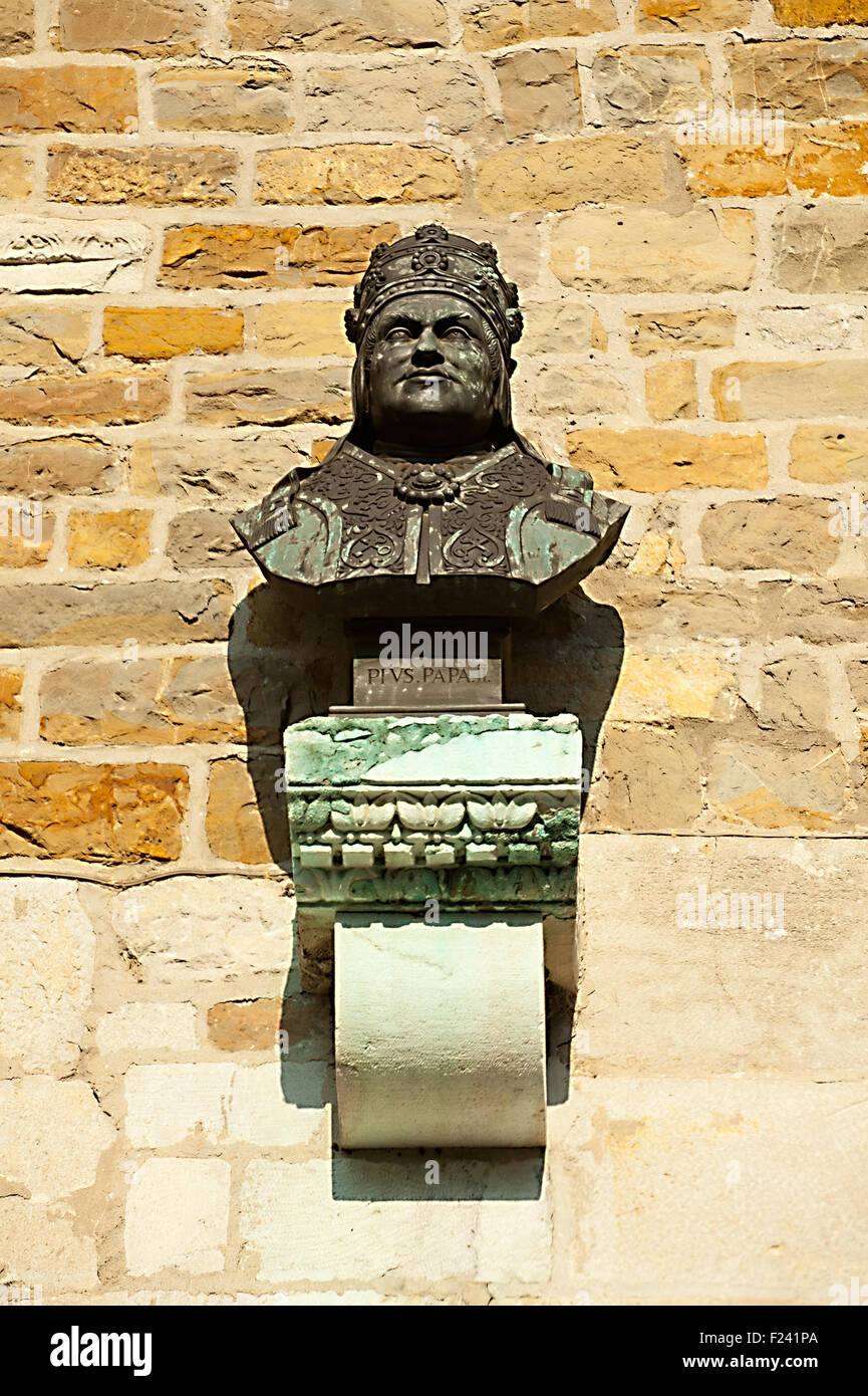 Büste von Papst Pio, Kirche St. Giusto in Triest - Triest Stockfoto