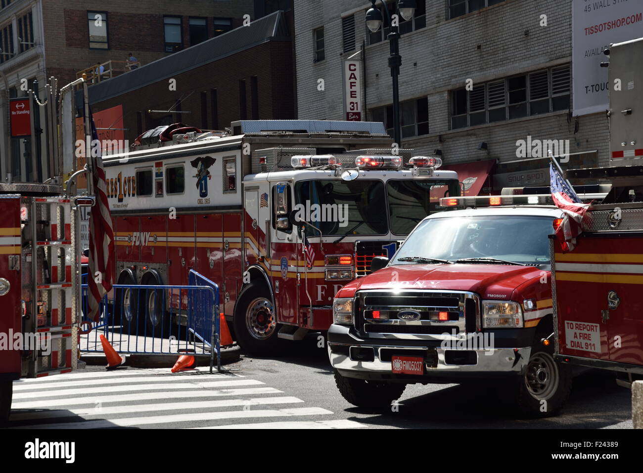 Feuerwehrfahrzeuge in der Innenstadt von New York Stockfoto