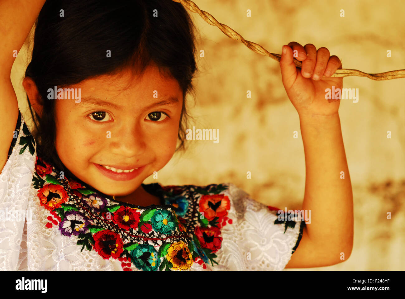 Guatemala, San Bartolo, Porträt von einheimischen Mädchen (Luisa Maribel Torres Perez 5 Jahre) Stockfoto
