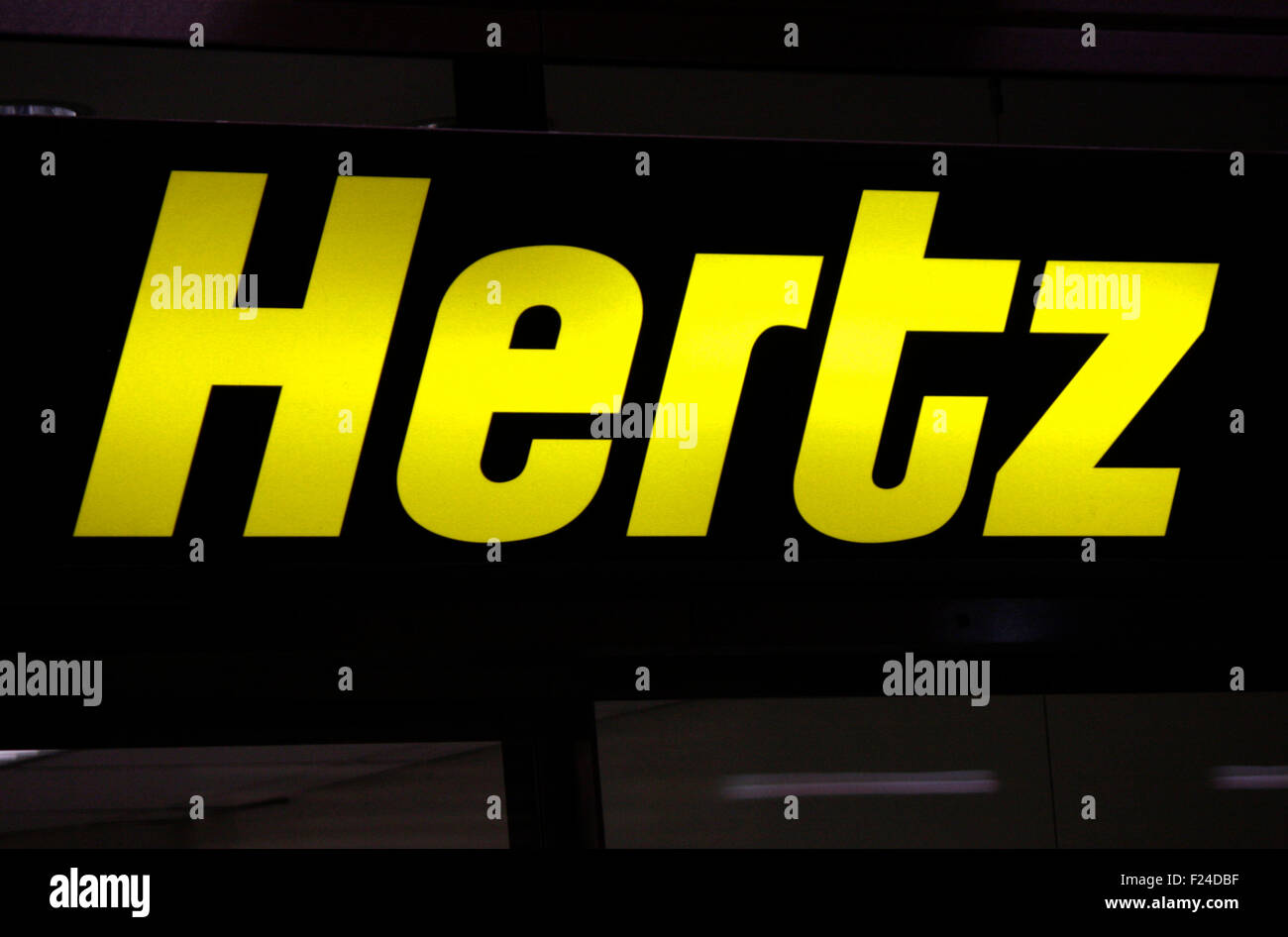 Markenname: "Hertz", Dezember 2013, Berlin. Stockfoto