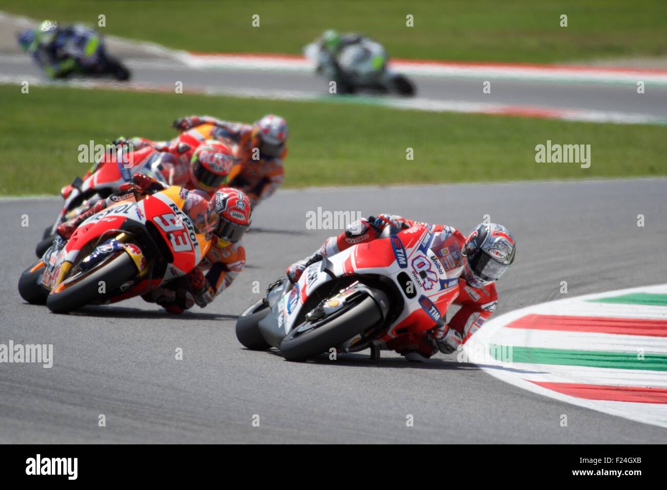 Mugello Circuit, Italien 31. Mai 2015. Andrea Iannone auf der Ducati GP15 und Marc Marquez ausgetauscht Orte während der Gran Premio Stockfoto