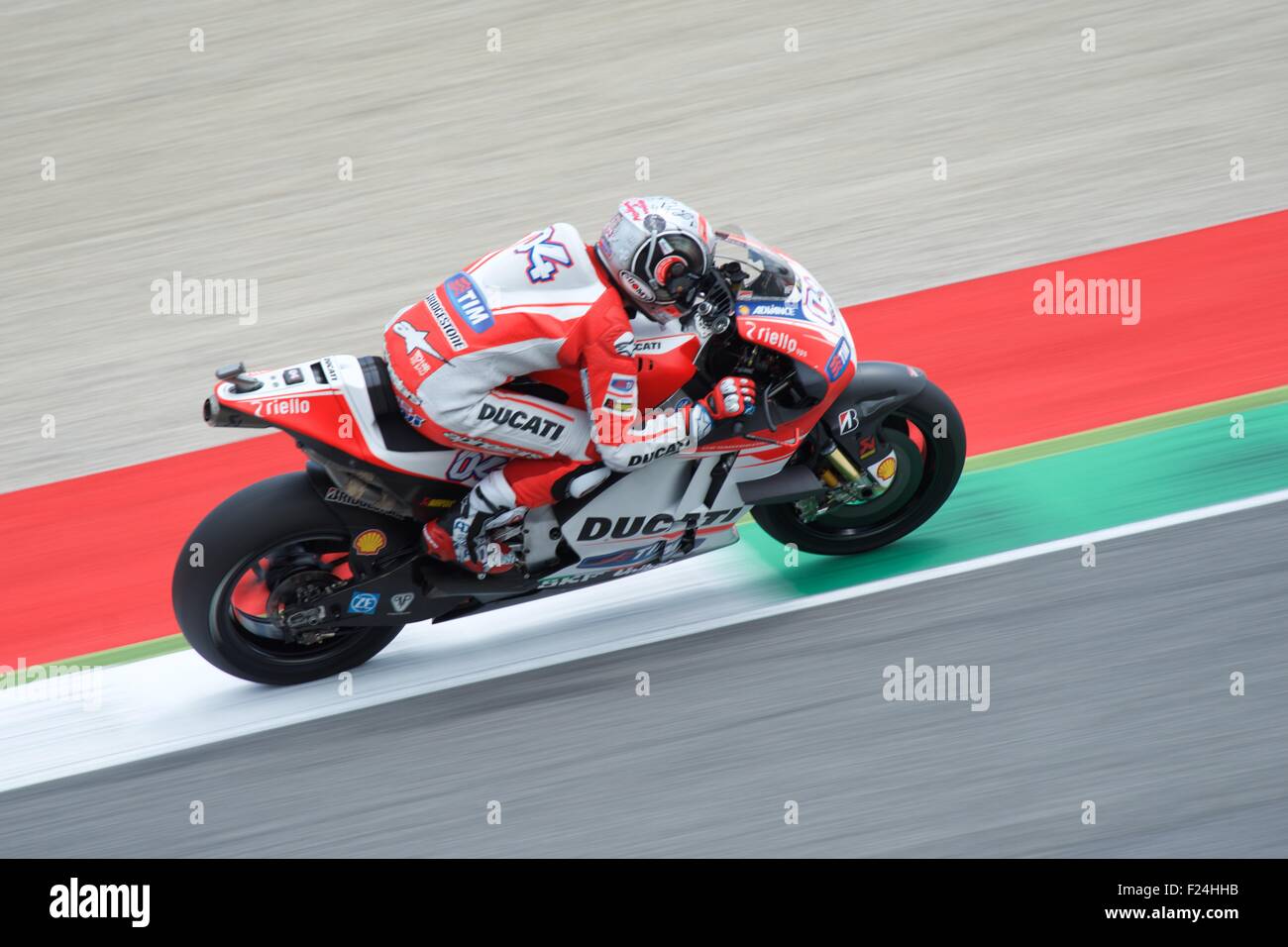 Mugello Circuit, Italien 30. Mai 2015. Andrea Dovizioso Reiten seine Fabrik team Ducati GP15 im Zeittraining für das Gran Premi Stockfoto