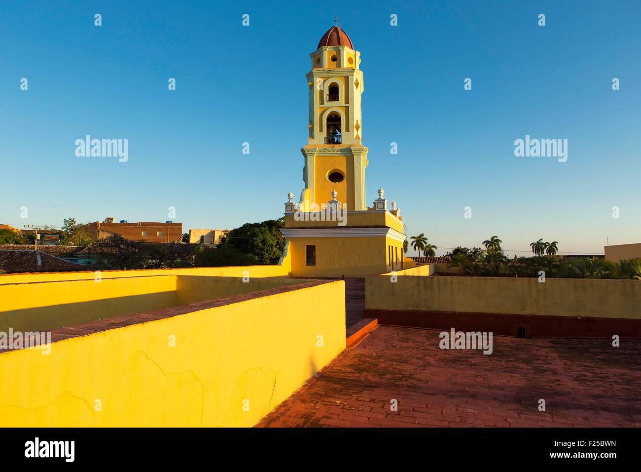 Kuba, Provinz Sancti Spiritus, Trinidad de Cuba Weltkulturerbe der UNESCO, San Francisco de Assis Kirche jetzt hosting das Museo De La Lucha Contra Los Bandidos Stockfoto