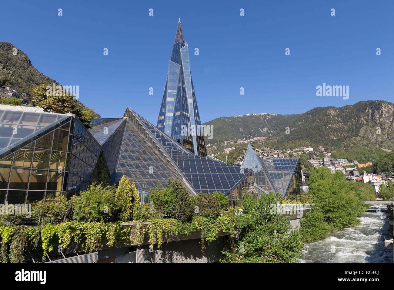 Andorra, Andorra La Vella, Kapital Stadt von Andorra Staat, Escaldes Engordany, Caldea thermal-Spa und Wellness-Resort von dem Architekten Jean-Michel Ruol Stockfoto