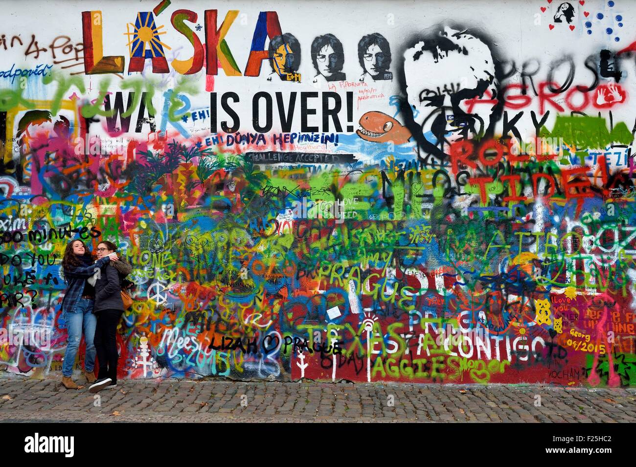 Tschechien, Prag, Altstadt als Weltkulturerbe der UNESCO, Mala Strana Viertel, Wandbild zur Erinnerung an John Lennon, Velkoprevorske Namesti aufgeführt Stockfoto