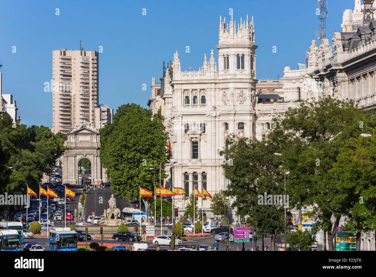 Spanien, Madrid, Gran Via und der Palace of Communications (Palacio de Comunicaciones) am unteren Stockfoto