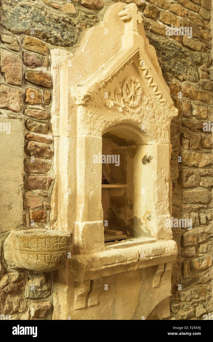 Frankreich, Saone et Loire, Solutre Pouilly, Saint Pierre Kirche, romanische Kirche aus 12. Jahrhundert Stockfoto