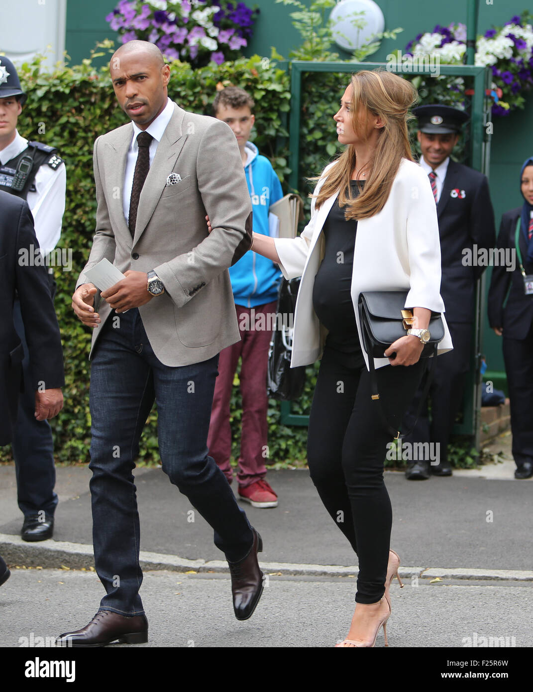 Wimbledon Tennis Championships 2015 - Promi-Sichtungen mit: Thierry Henry, Andrea Rajacic Where: London, Vereinigtes Königreich bei: 12. Juli 2015 Stockfoto