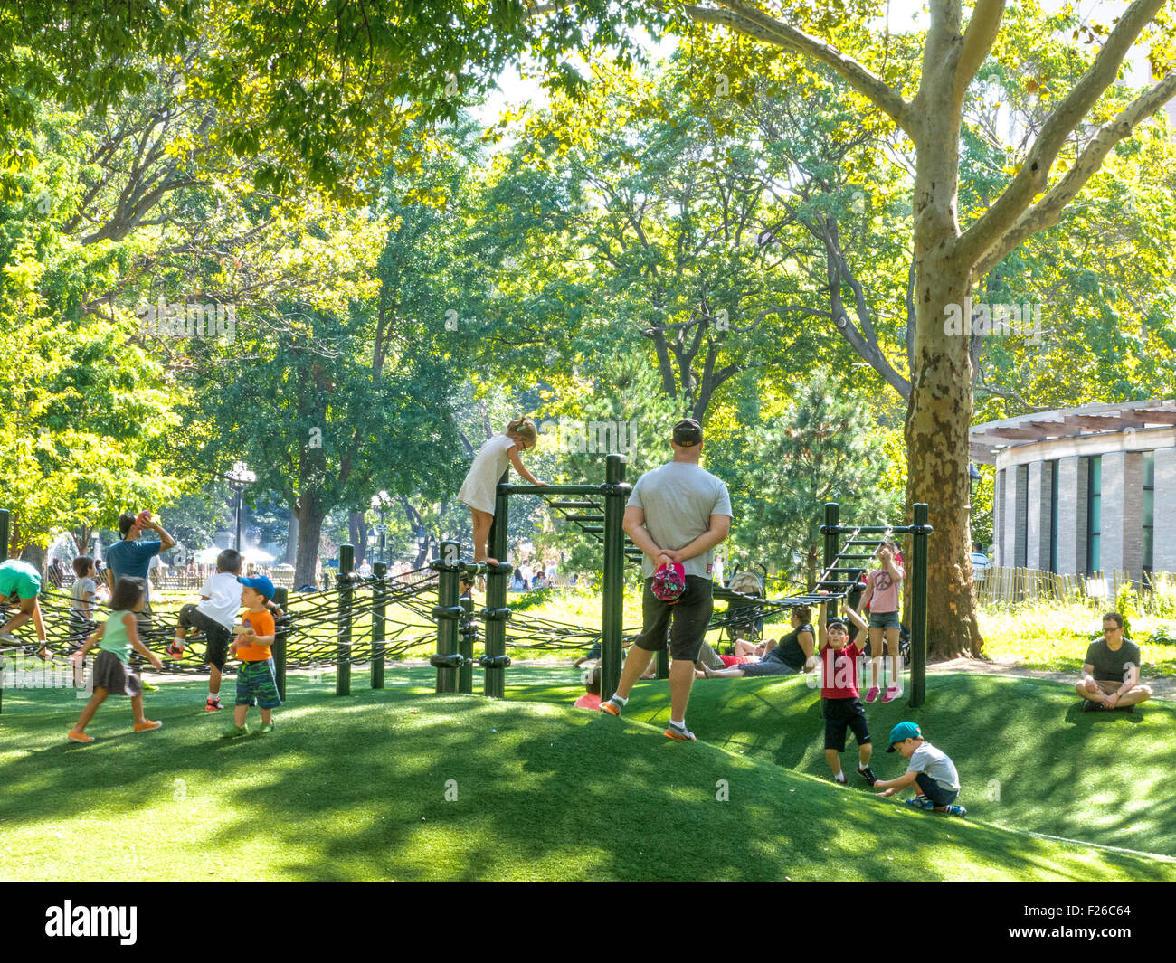 Spielplatz in Washington Square Park, Greenwich Village, New York Stockfoto