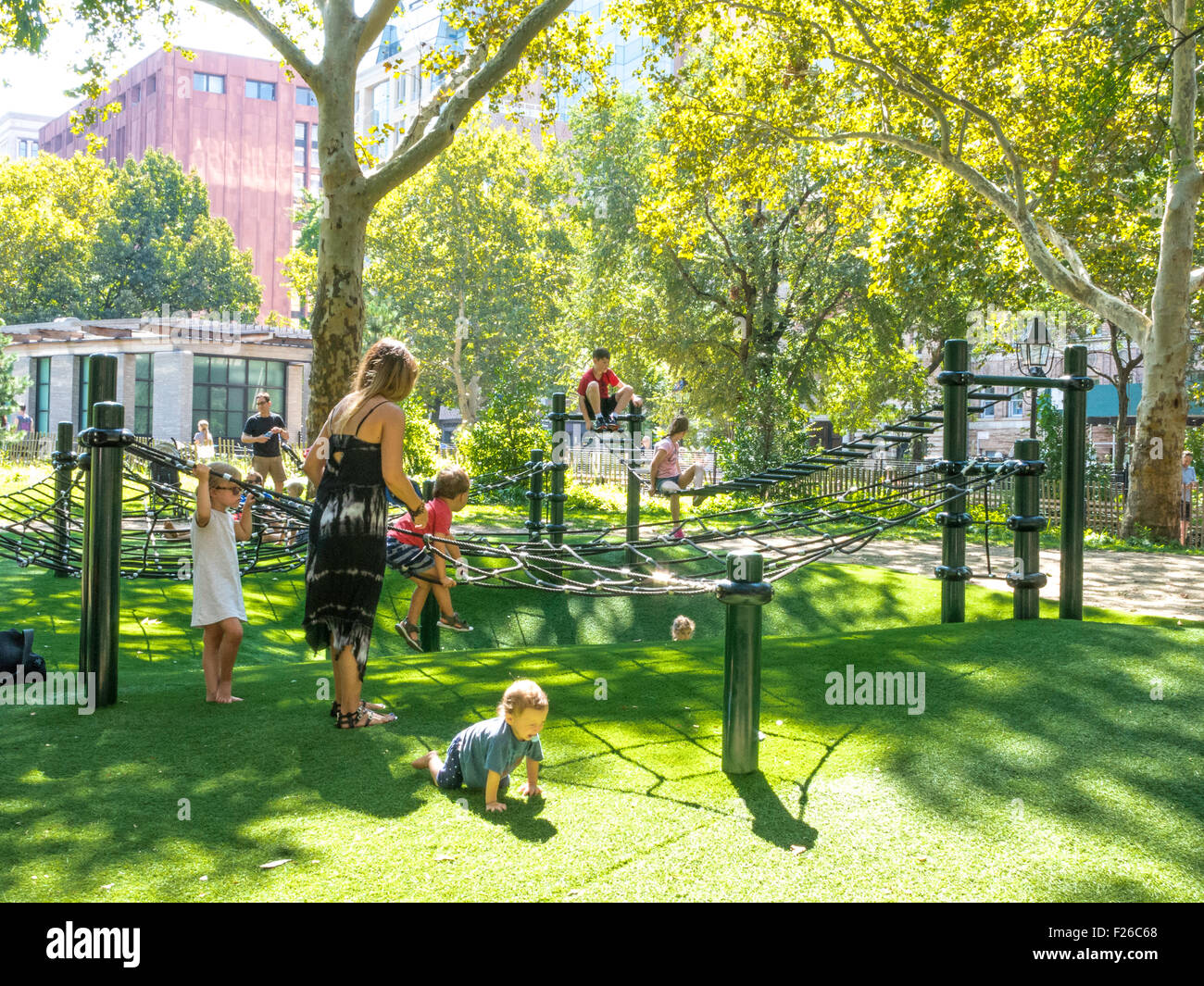 Spielplatz in Washington Square Park, Greenwich Village, New York Stockfoto