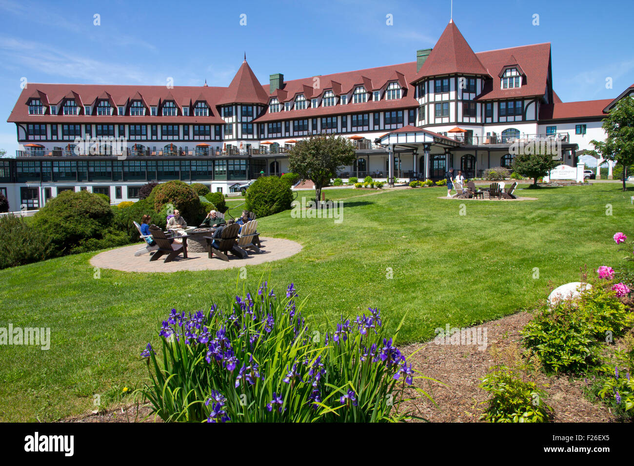 Das Algonquin Hotel ist eine historische 1889 Tudorstil Badeort in St. Andrews, New Brunswick, Kanada. Stockfoto