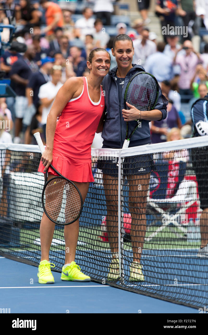 Flavvia Pennetta (ITA) und Roberta Vinci (ITA) vor ihrem Spiel im Finale der Frauen bei der 2015 US Open Tennis Stockfoto