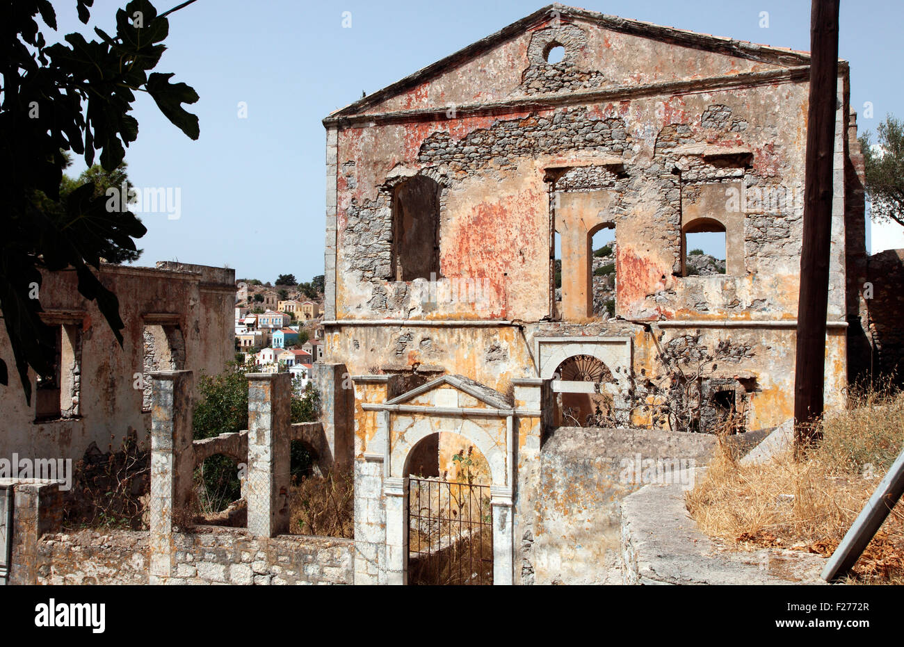 Verfallenes Herrenhaus auf der Dodekanes Insel Symi, Griechenland Stockfoto