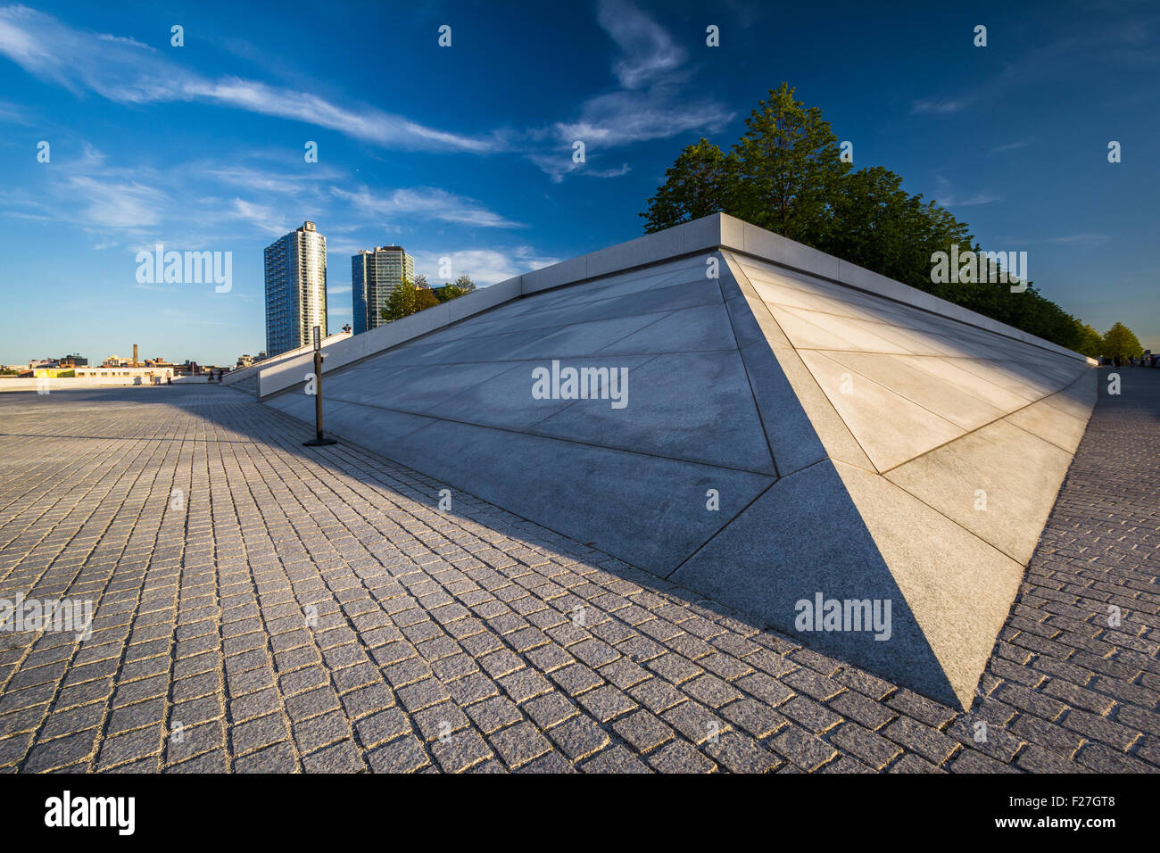 Pyramide von Franklin D. Roosevelt vier Freiheiten Park auf Roosevelt Island, Manhattan, New York. Stockfoto
