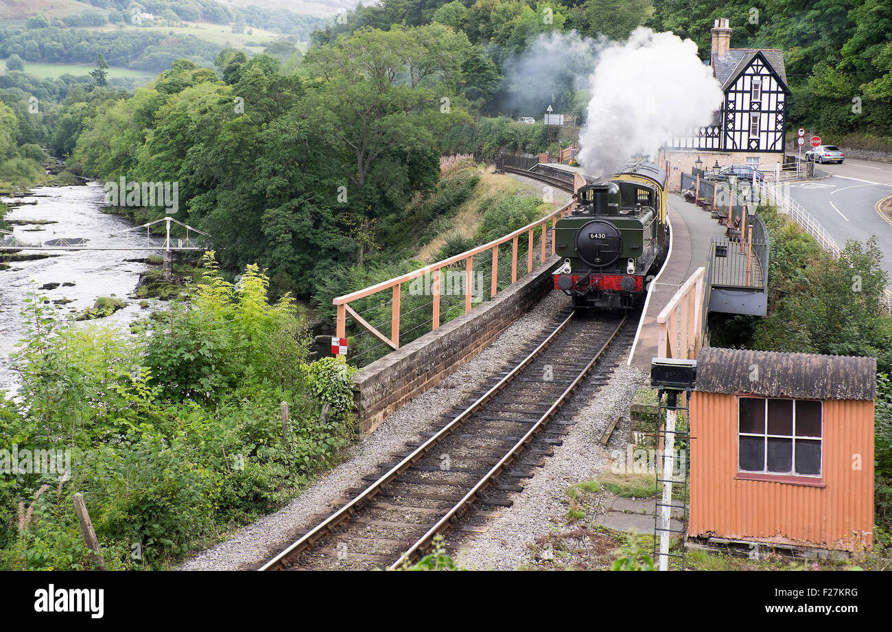 Vintage Dampfmaschinen nehmen Teil an einem Gala-Wochenende - Llangollen, Wales. Stockfoto