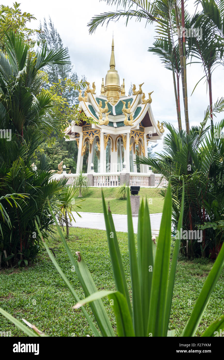 Mai Kao buddhistischer Tempel in Phuket, Thailand Stockfoto