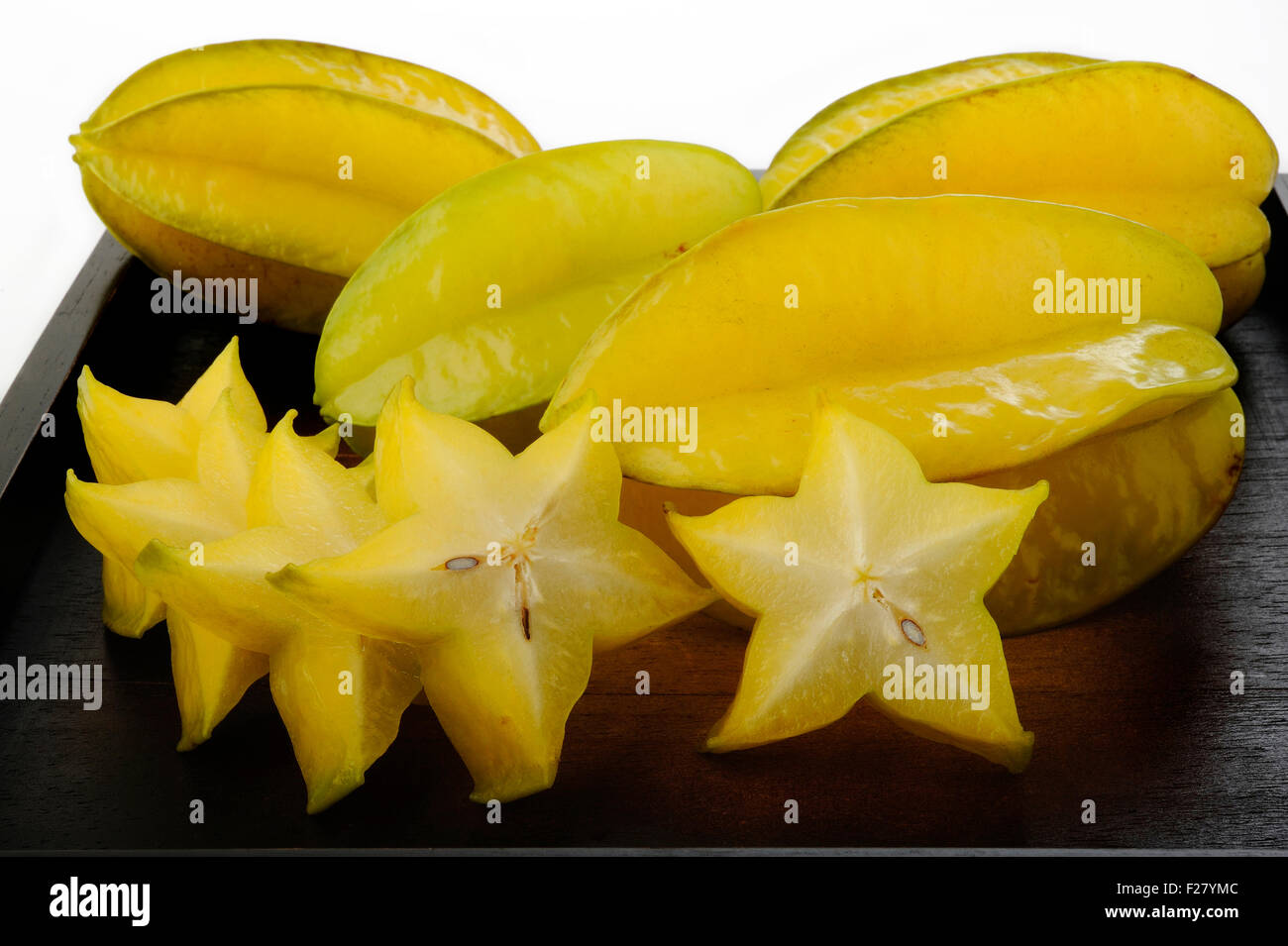 Sternfrucht auf hölzernen Hintergrund Stockfoto