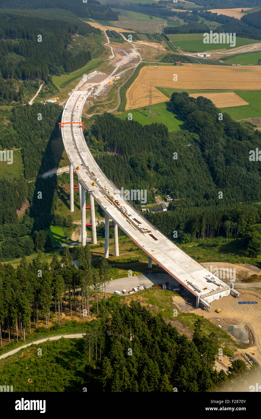 Bau der Autobahnbrücke Nuttlar A46, Sauerland, Nordrhein-Westfalen, Deutschland Stockfoto