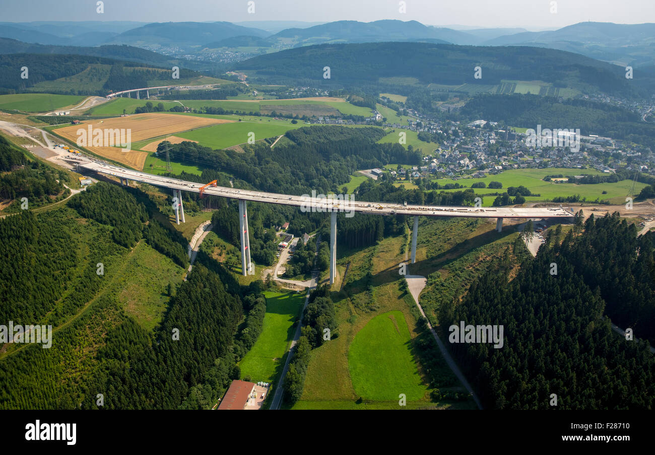 Bau der Autobahnbrücke Nuttlar A46, Sauerland, Nordrhein-Westfalen, Deutschland Stockfoto