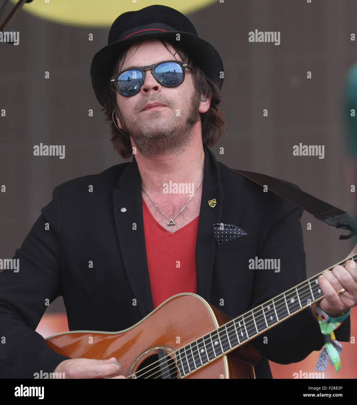 LONDON, ENGLAND - 26 Juni: Gaz Coombes Gareth Michael auf Stufe beim British Summer Time-Konzert, Hyde Park, am 21. Juni 2015 i Stockfoto