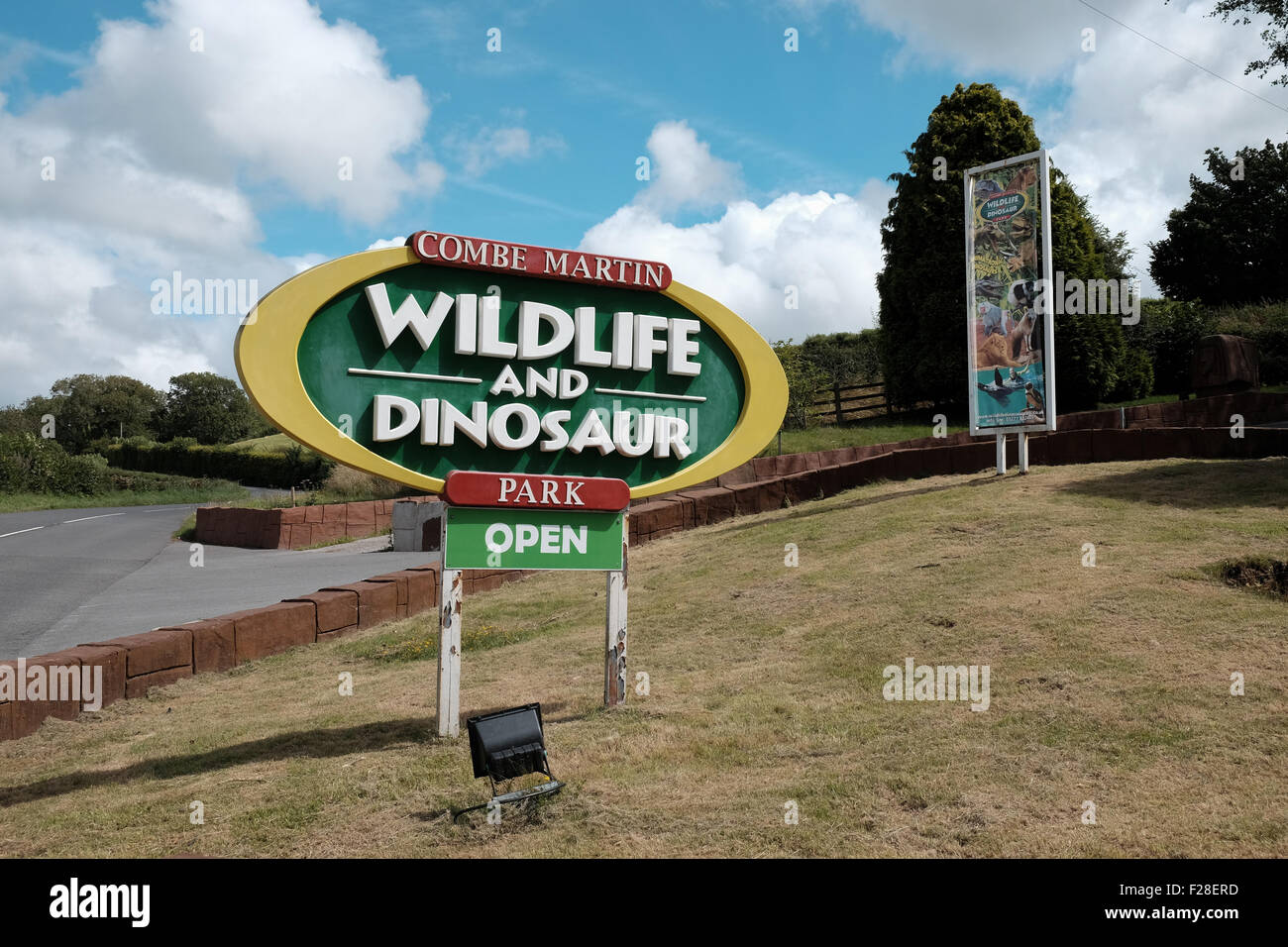 Combe Martin Wildlife und Dinosaur Park zeichen Eingang Stockfoto