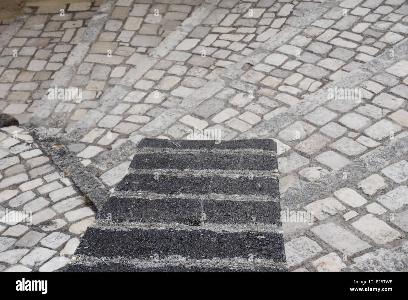 Abstrakte Muster aus Stein Pflasterung und Schritte. Stockfoto