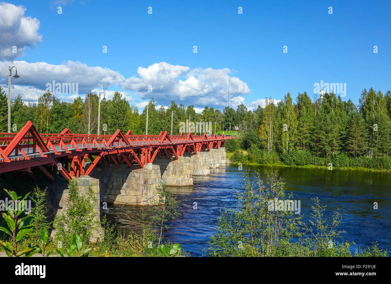 Älteste Holzbrücke in Schwedisch-Lappland, Skelleftea, Schweden, Lejonstromsbron Stockfoto