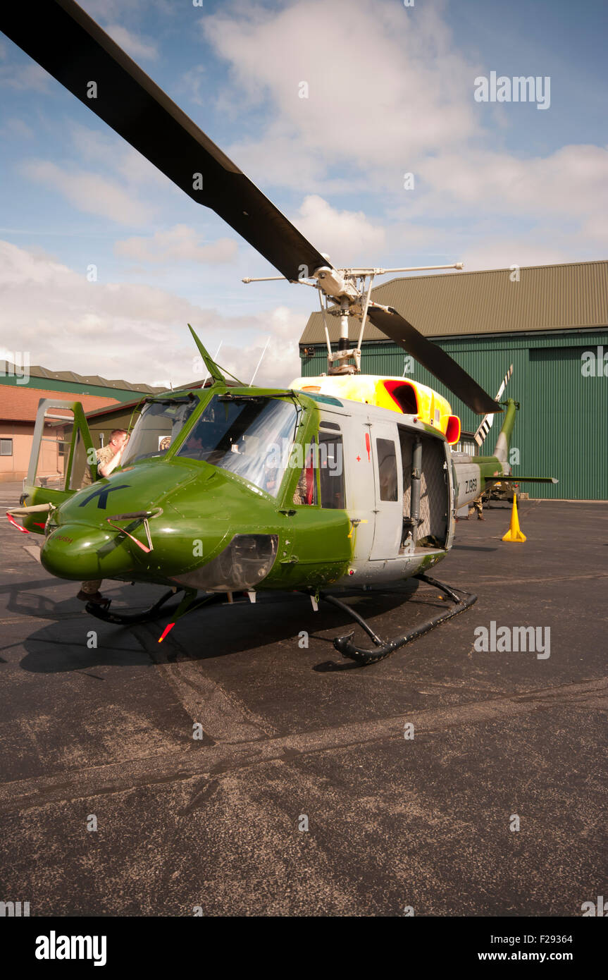 Vorderansicht der britischen Armee Bell 212 AH.1 Helikopter Stockfoto