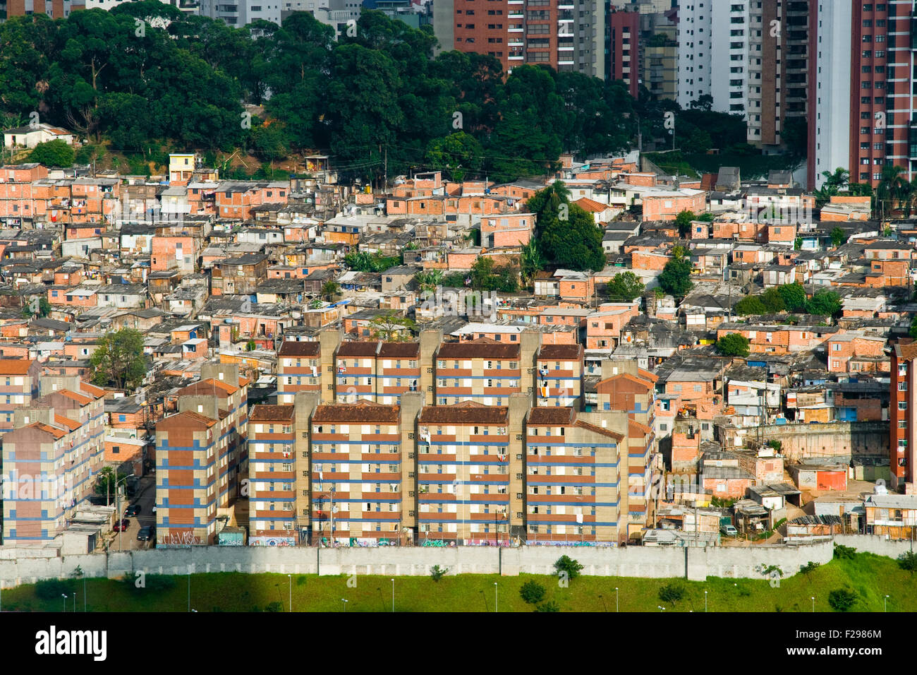 Luftaufnahme der Häuser in einer Stadt, Morumbi, Sao Paulo, Brasilien Stockfoto