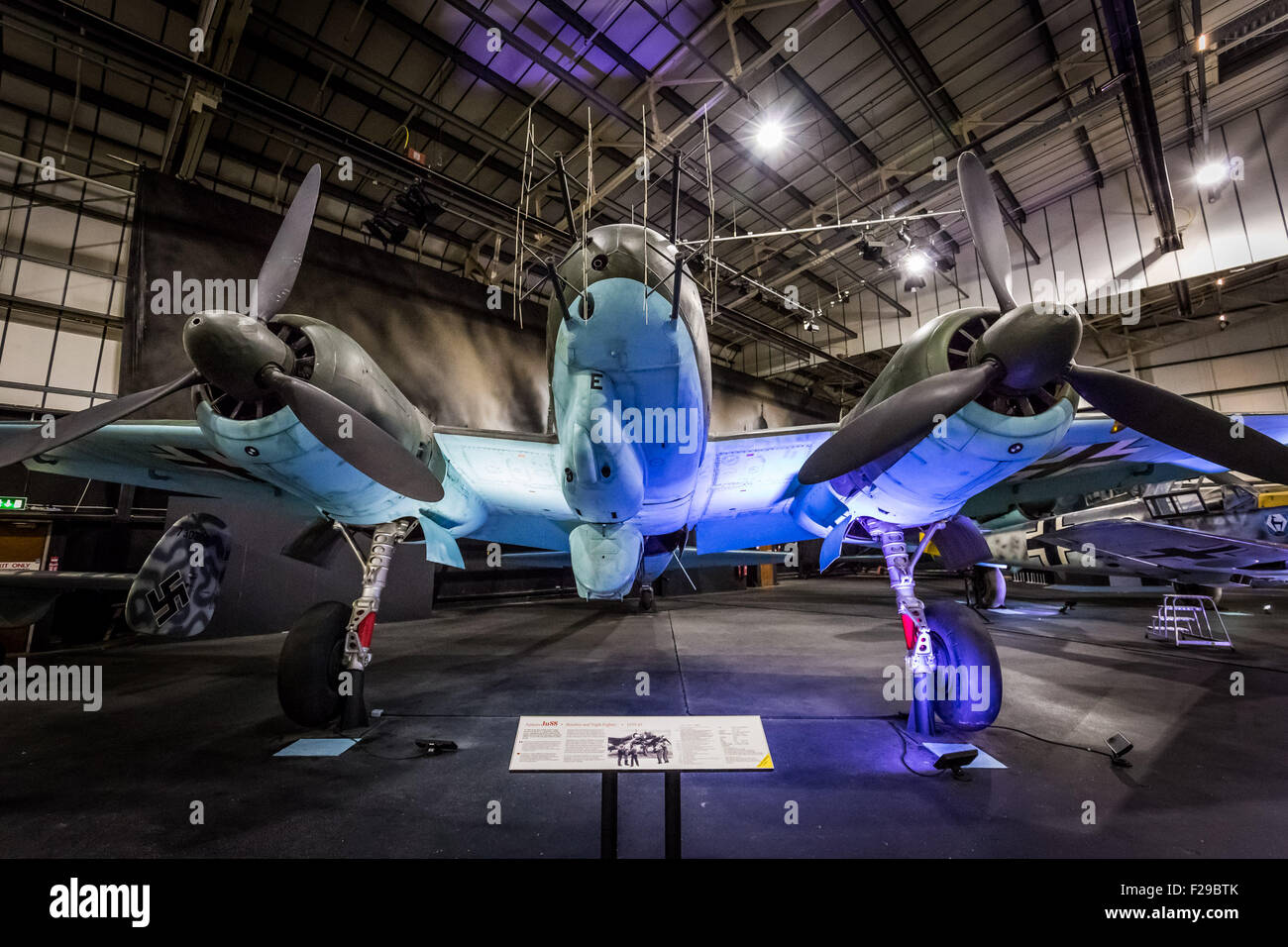 London, UK. 14. September 2015. Junkers JU88 deutscher Bomber. Das RAF Museum "Our Finest Hour" Flugzeug anzeigen Abend in Erinnerung an den 75. Jahrestag der Schlacht von Großbritannien: Guy Corbishley/Alamy Live News Stockfoto