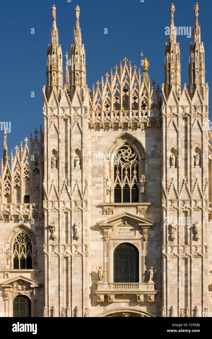 Statua della madonna di milano Fotos und Bildmaterial in hoher