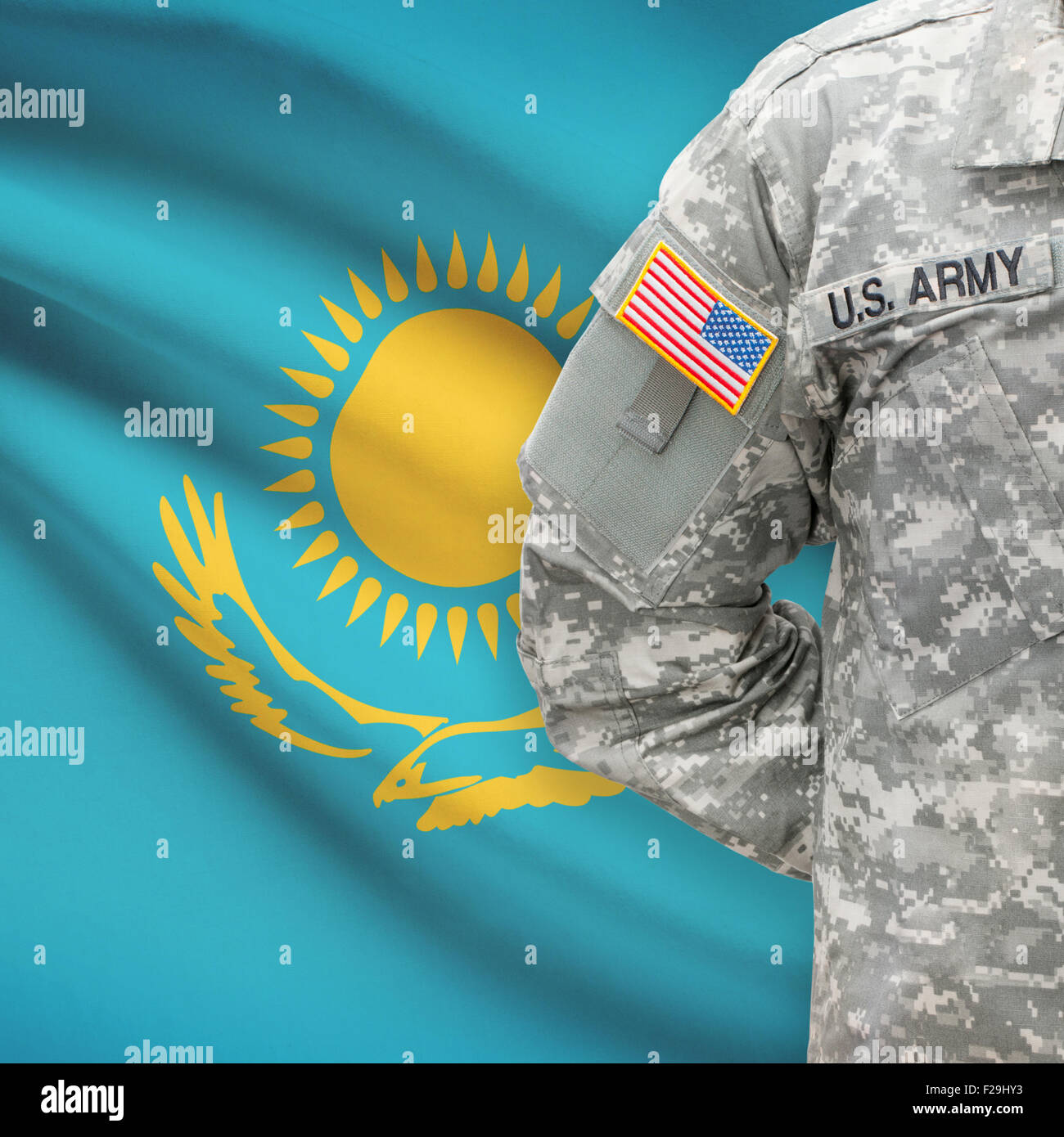 US-Soldat mit Flagge auf Hintergrund-Serie - Kasachstan Stockfoto