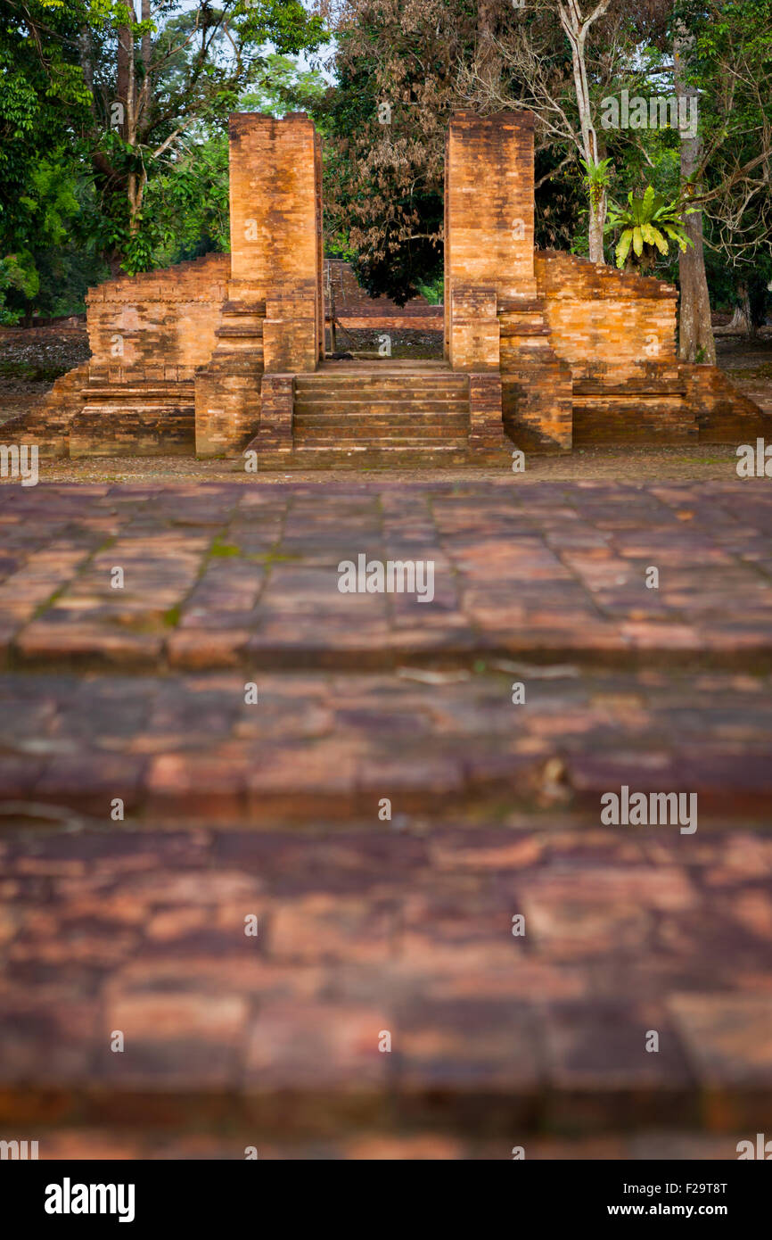 Gedong Tempel in Muara Jambi Tempel Verbindungen in Muaro Jambi, Jambi, Indonesien. Stockfoto