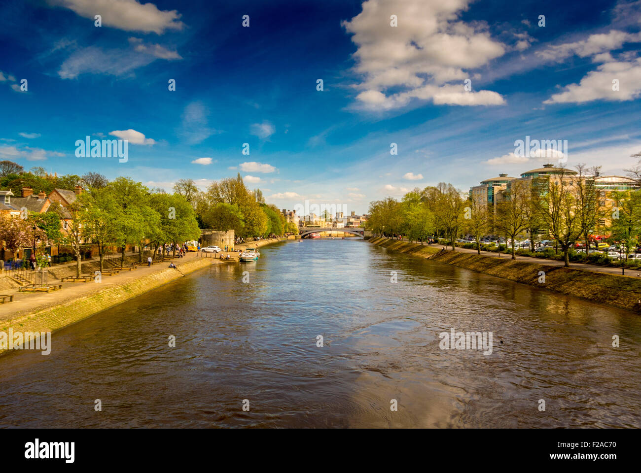 Fluss Ouse und Lendal Bridge, erschossen von Scarborough Brücke. York, UK. Stockfoto