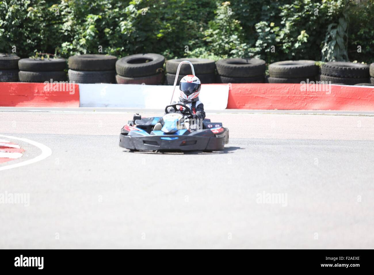 Paul Hollywood besucht die Neueinführung der Buckmore Park mit Karting: Atmosphäre wo: Kent, Großbritannien: 15. Juli 2015 Stockfoto