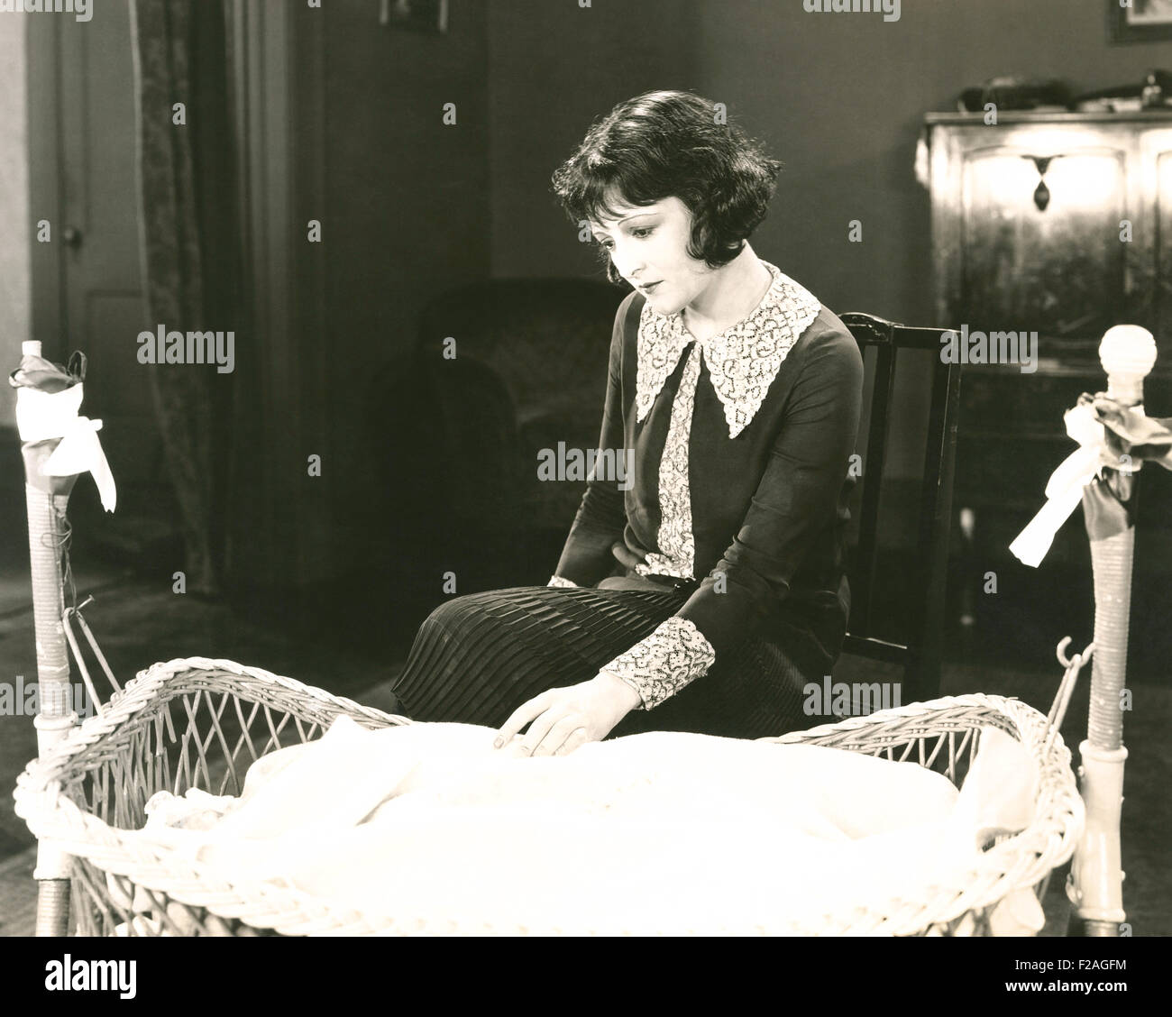 Baby-Rock-a-bye (OLVI008_OU124_F) Stockfoto
