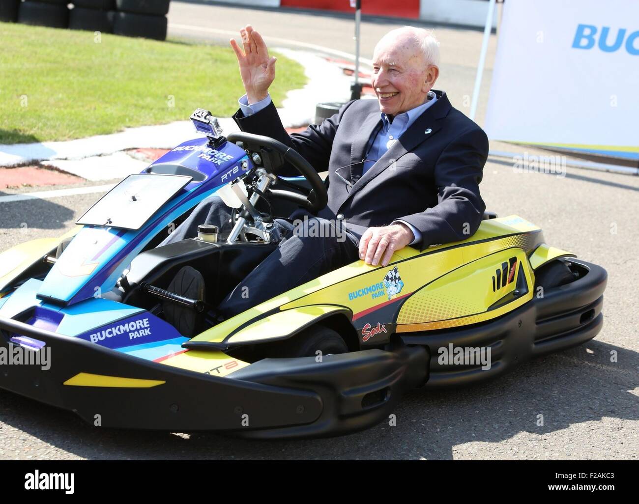 Die Einführung der neuen Race-Karts im Buckmore Park, anlässlich die offiziellen Übernahme der Schaltung von John Surtees.  Mit: John Surtees wo: London, Vereinigtes Königreich bei: 15. Juli 2015 Stockfoto